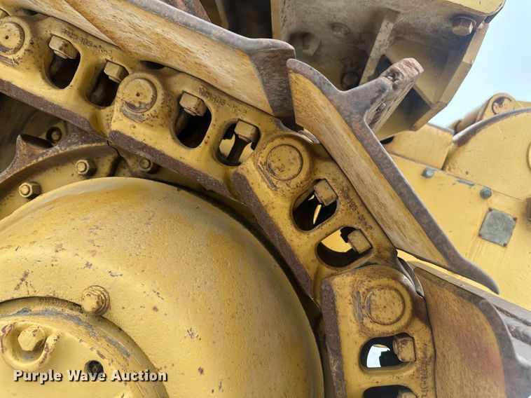 image for item ER5089 1981 Caterpillar D6D cable plow