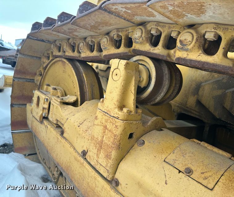 image for item ER5089 1981 Caterpillar D6D cable plow