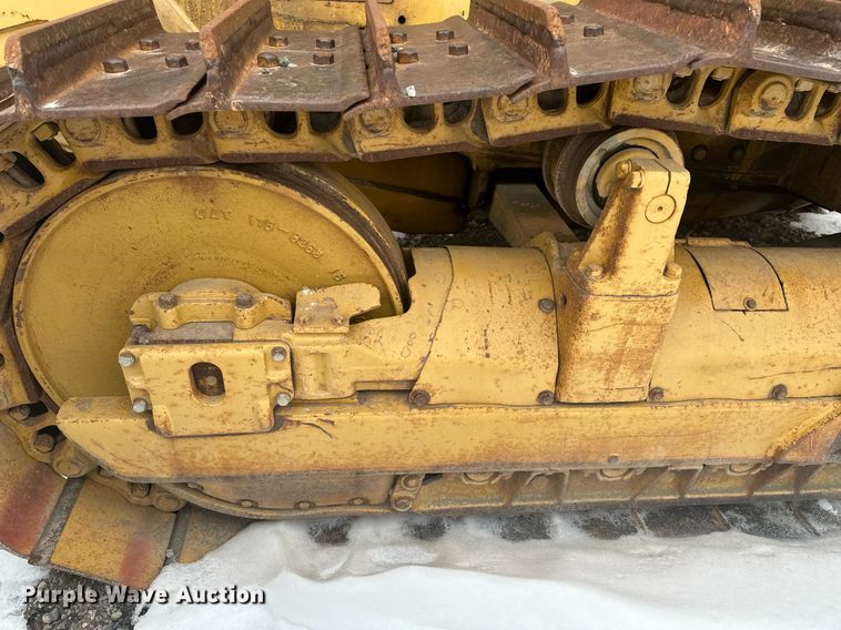 image for item ER5089 1981 Caterpillar D6D cable plow