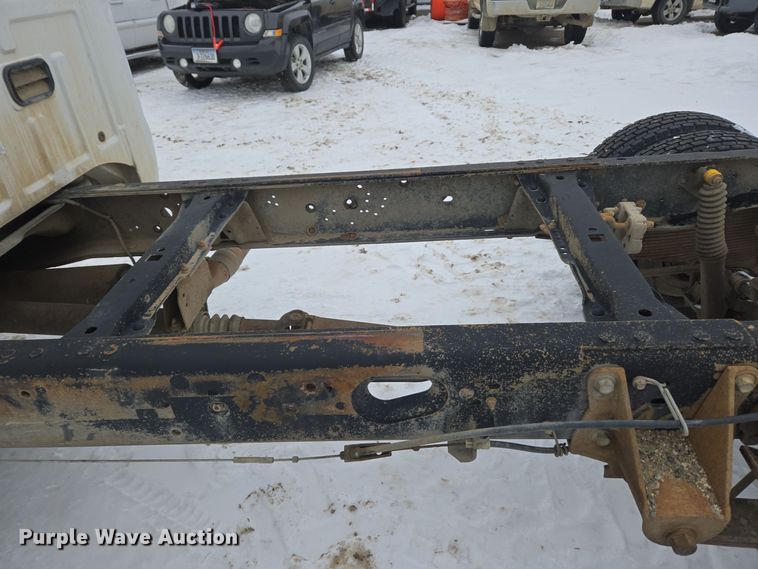 image for item ER5092 2008 Ford F550 Super Duty XL truck cab and chassis