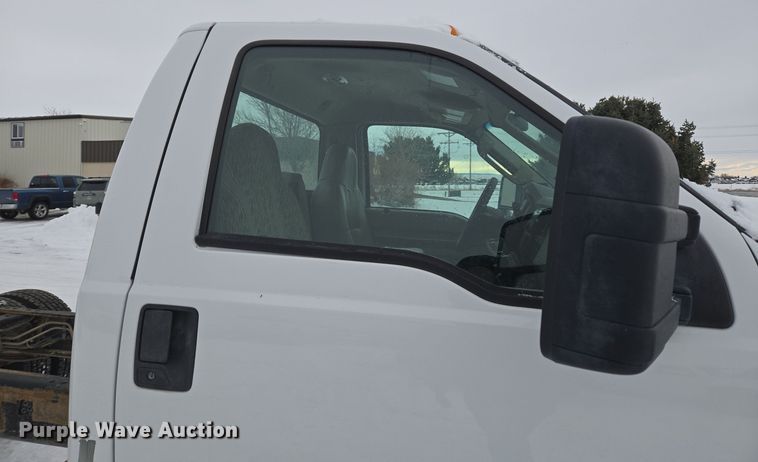 image for item ER5092 2008 Ford F550 Super Duty XL truck cab and chassis