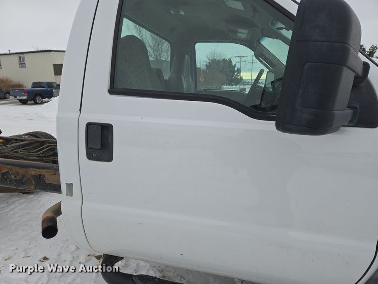 image for item ER5092 2008 Ford F550 Super Duty XL truck cab and chassis