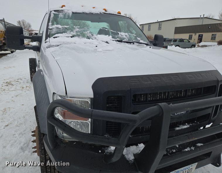 image for item ER5092 2008 Ford F550 Super Duty XL truck cab and chassis