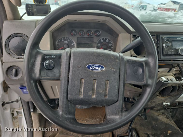 image for item ER5092 2008 Ford F550 Super Duty XL truck cab and chassis