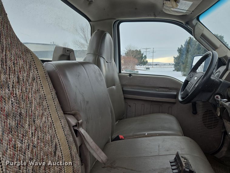 image for item ER5092 2008 Ford F550 Super Duty XL truck cab and chassis