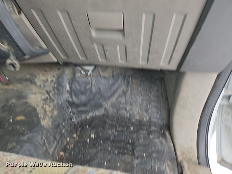 image for item ER5092 2008 Ford F550 Super Duty XL truck cab and chassis