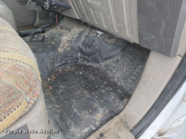 image for item ER5092 2008 Ford F550 Super Duty XL truck cab and chassis