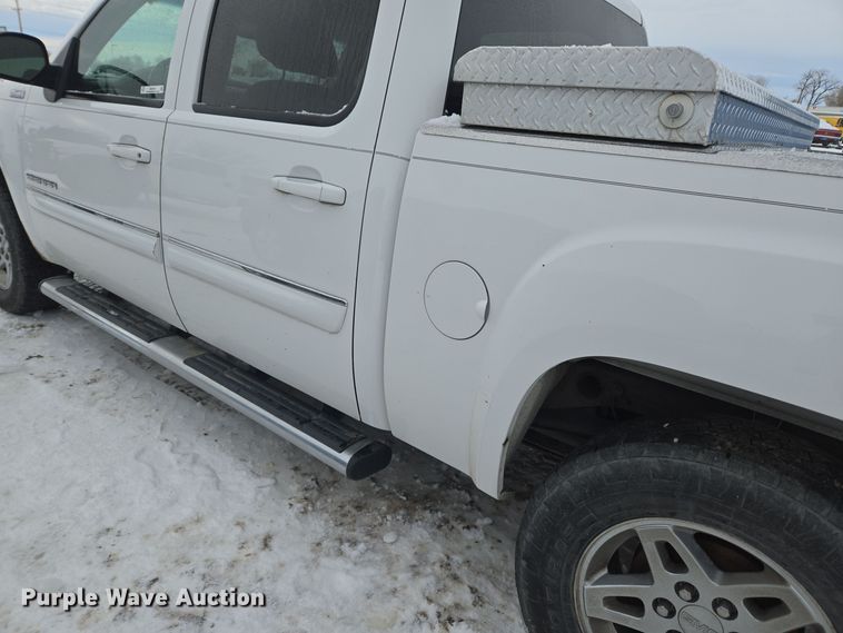 image for item ER5093 2011 GMC Sierra 1500 Crew Cab pickup truck