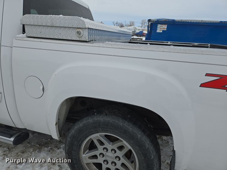 image for item ER5093 2011 GMC Sierra 1500 Crew Cab pickup truck