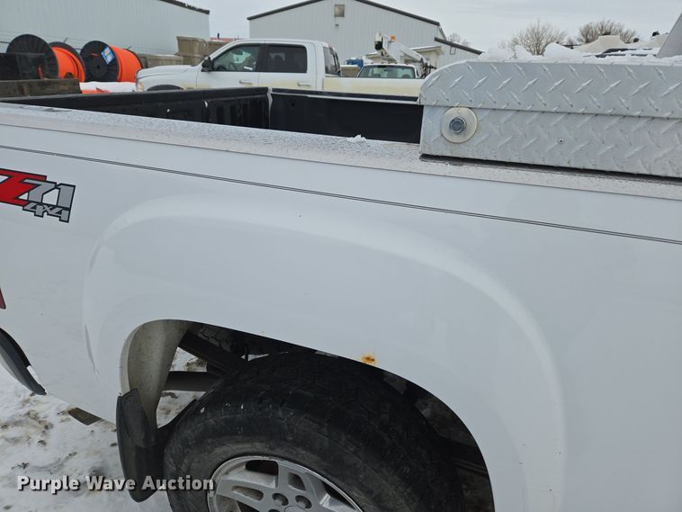 image for item ER5093 2011 GMC Sierra 1500 Crew Cab pickup truck