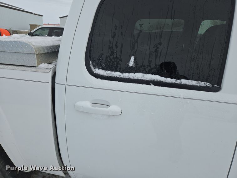 image for item ER5093 2011 GMC Sierra 1500 Crew Cab pickup truck