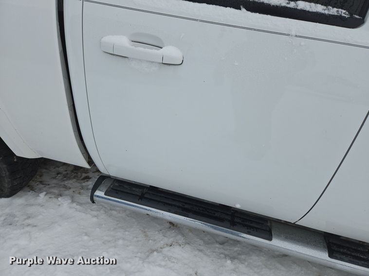 image for item ER5093 2011 GMC Sierra 1500 Crew Cab pickup truck