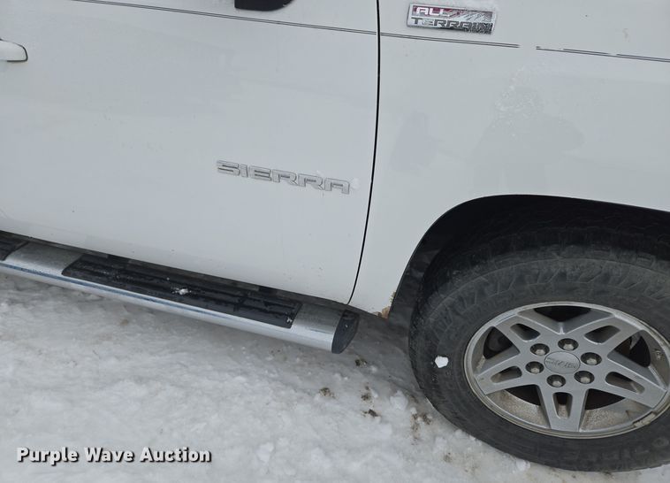 image for item ER5093 2011 GMC Sierra 1500 Crew Cab pickup truck
