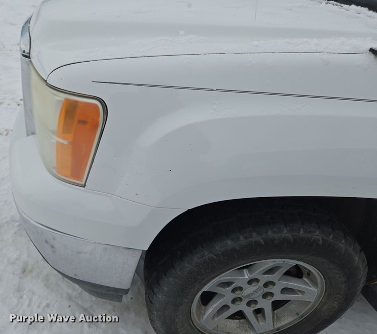 image for item ER5093 2011 GMC Sierra 1500 Crew Cab pickup truck