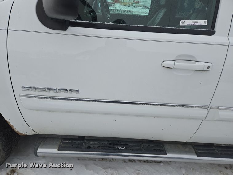 image for item ER5093 2011 GMC Sierra 1500 Crew Cab pickup truck