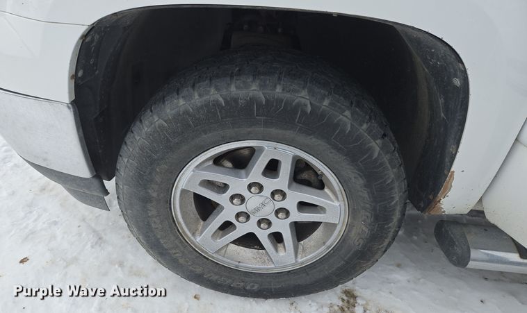 image for item ER5093 2011 GMC Sierra 1500 Crew Cab pickup truck