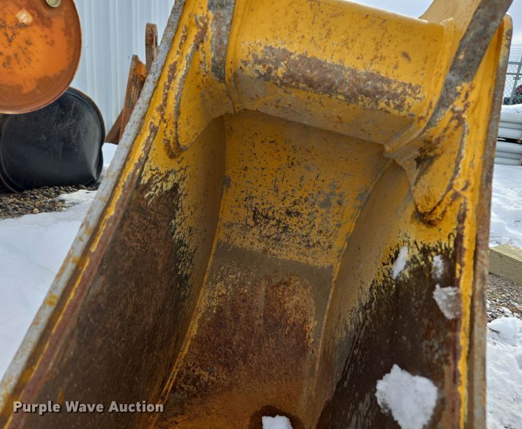 image for item ER5094 John Deere backhoe bucket