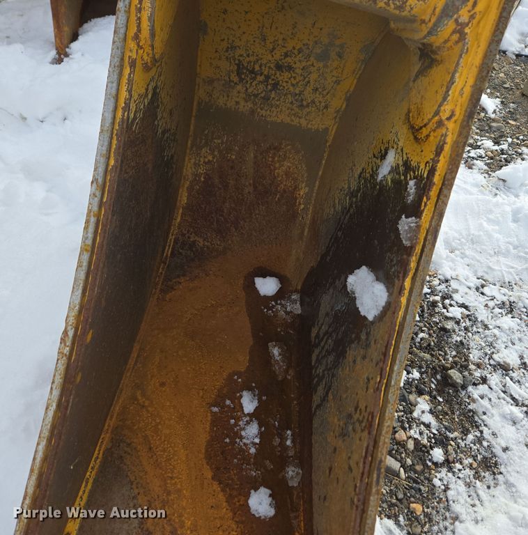 image for item ER5094 John Deere backhoe bucket