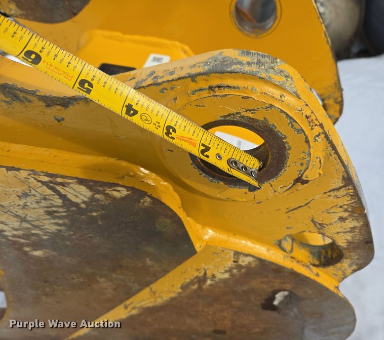 image for item ER5094 John Deere backhoe bucket