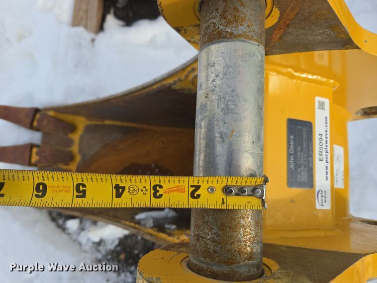 image for item ER5094 John Deere backhoe bucket