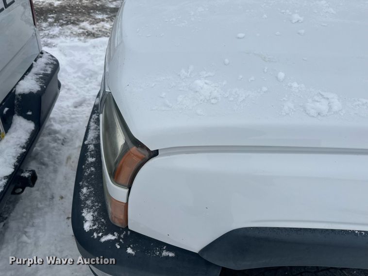 image for item ER5095 2007 Chevrolet Silverado 3500 utility bed pickup truck