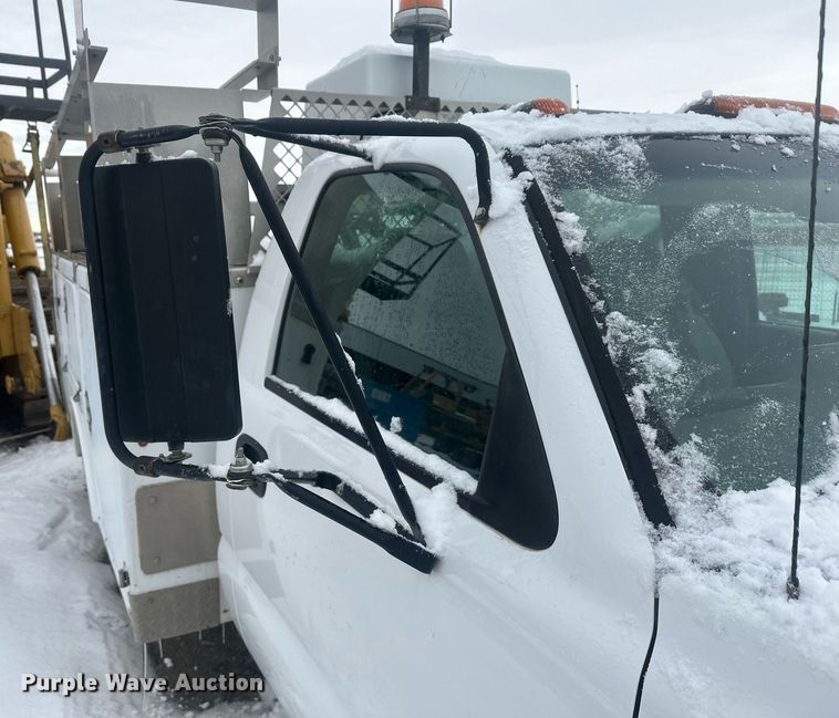 image for item ER5095 2007 Chevrolet Silverado 3500 utility bed pickup truck