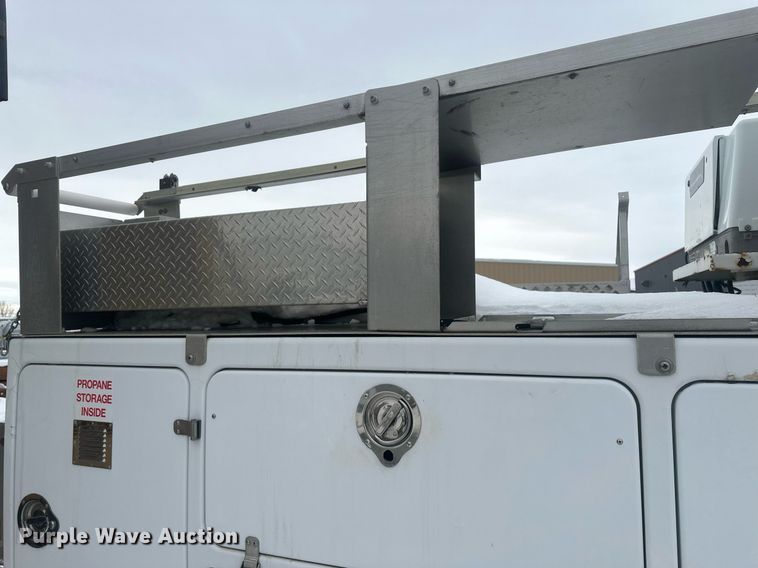 image for item ER5095 2007 Chevrolet Silverado 3500 utility bed pickup truck