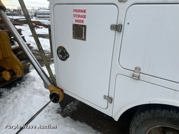 image for item ER5095 2007 Chevrolet Silverado 3500 utility bed pickup truck