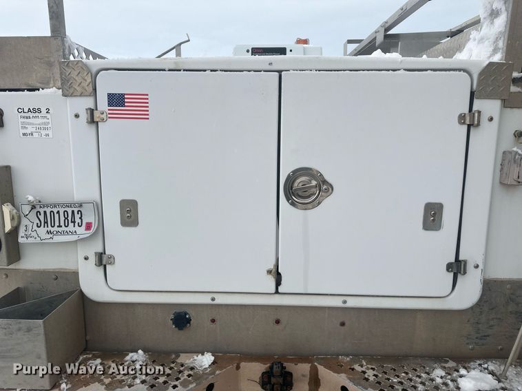 image for item ER5095 2007 Chevrolet Silverado 3500 utility bed pickup truck