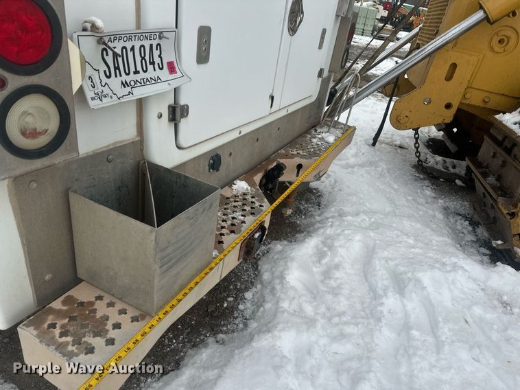 image for item ER5095 2007 Chevrolet Silverado 3500 utility bed pickup truck