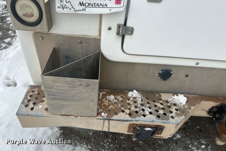 image for item ER5095 2007 Chevrolet Silverado 3500 utility bed pickup truck