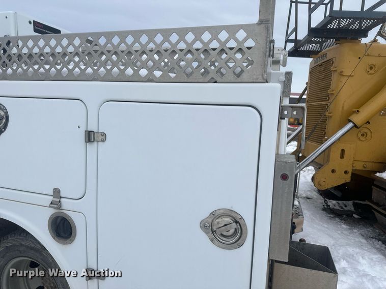 image for item ER5095 2007 Chevrolet Silverado 3500 utility bed pickup truck