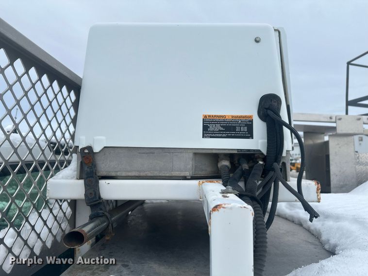 image for item ER5095 2007 Chevrolet Silverado 3500 utility bed pickup truck