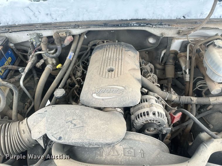 image for item ER5095 2007 Chevrolet Silverado 3500 utility bed pickup truck