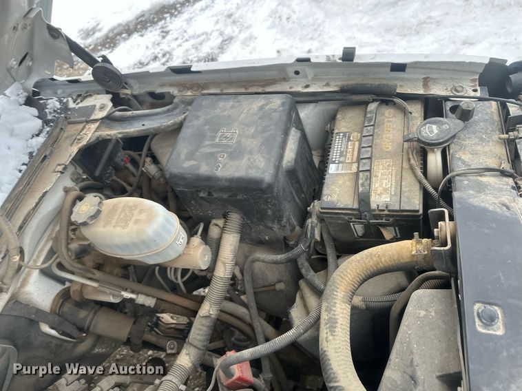 image for item ER5095 2007 Chevrolet Silverado 3500 utility bed pickup truck