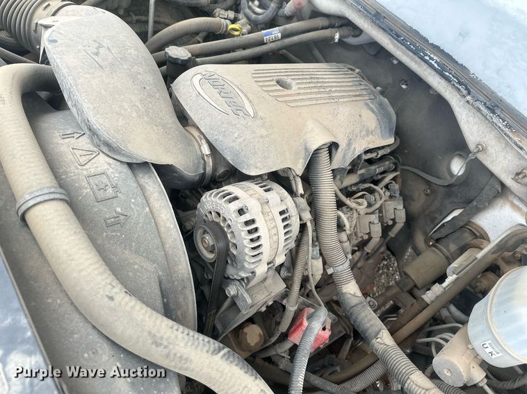 image for item ER5095 2007 Chevrolet Silverado 3500 utility bed pickup truck