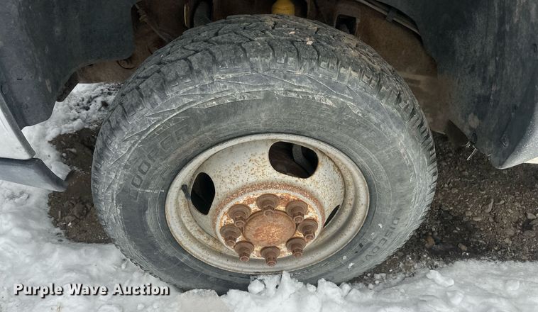 image for item ER5095 2007 Chevrolet Silverado 3500 utility bed pickup truck