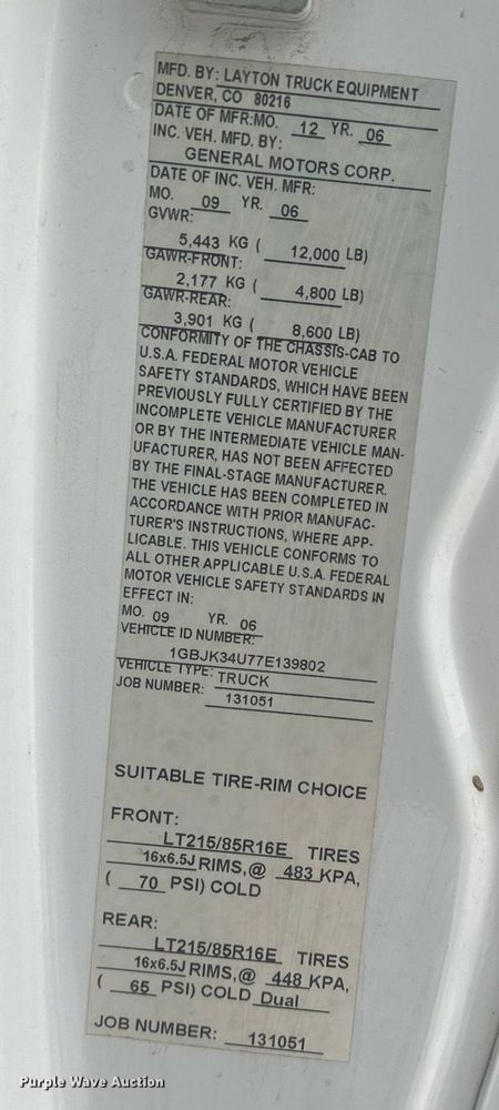 image for item ER5095 2007 Chevrolet Silverado 3500 utility bed pickup truck