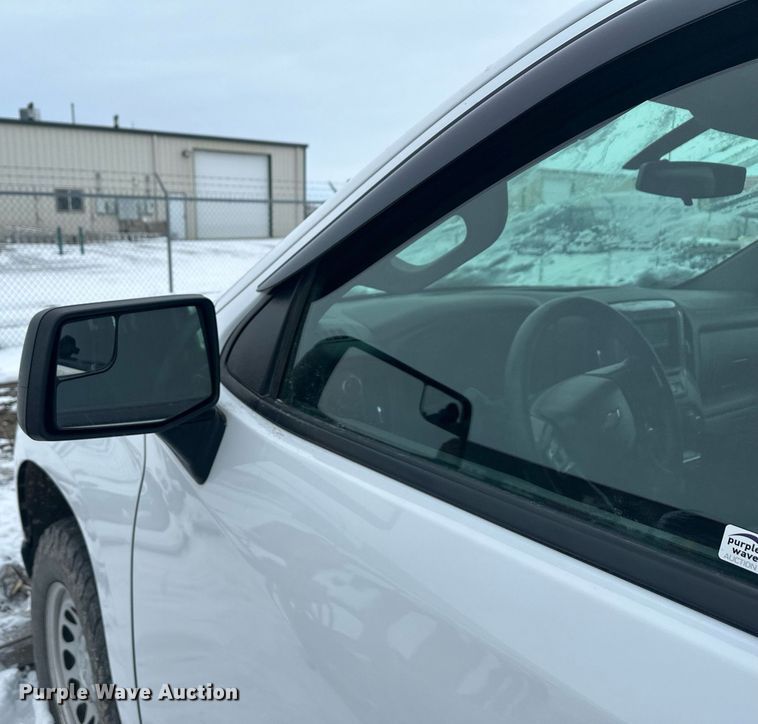 image for item ER5096 2019 Chevrolet Silverado 1500 Double Cab pickup truck