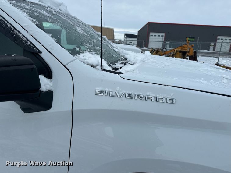 image for item ER5096 2019 Chevrolet Silverado 1500 Double Cab pickup truck