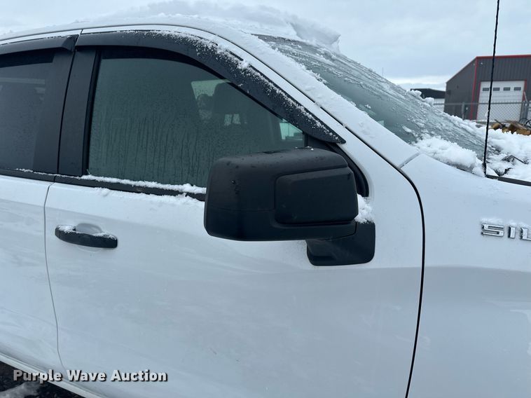 image for item ER5096 2019 Chevrolet Silverado 1500 Double Cab pickup truck