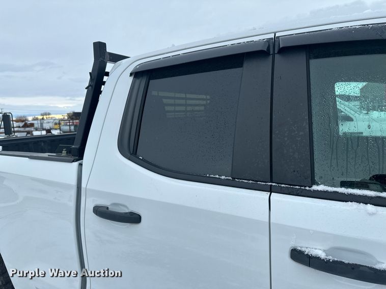 image for item ER5096 2019 Chevrolet Silverado 1500 Double Cab pickup truck