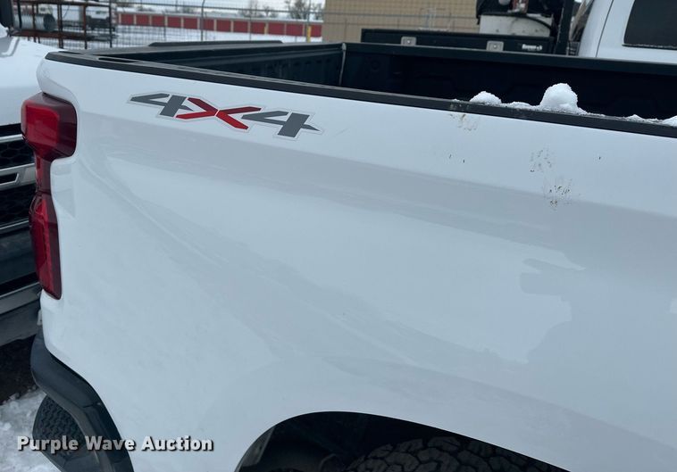 image for item ER5096 2019 Chevrolet Silverado 1500 Double Cab pickup truck