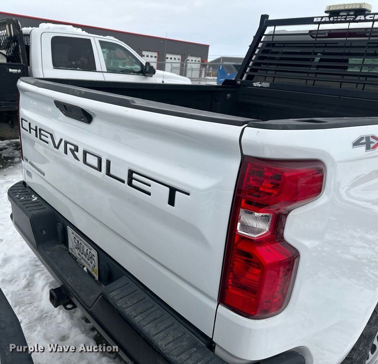 image for item ER5096 2019 Chevrolet Silverado 1500 Double Cab pickup truck