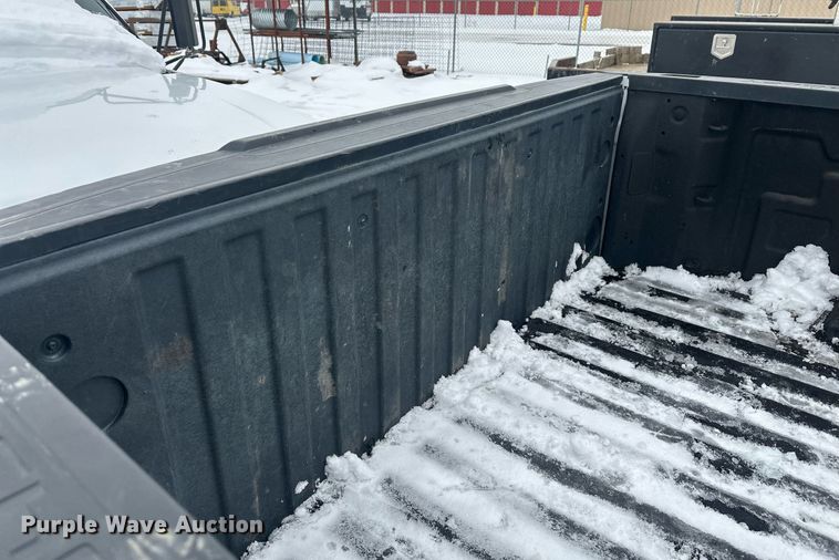 image for item ER5096 2019 Chevrolet Silverado 1500 Double Cab pickup truck