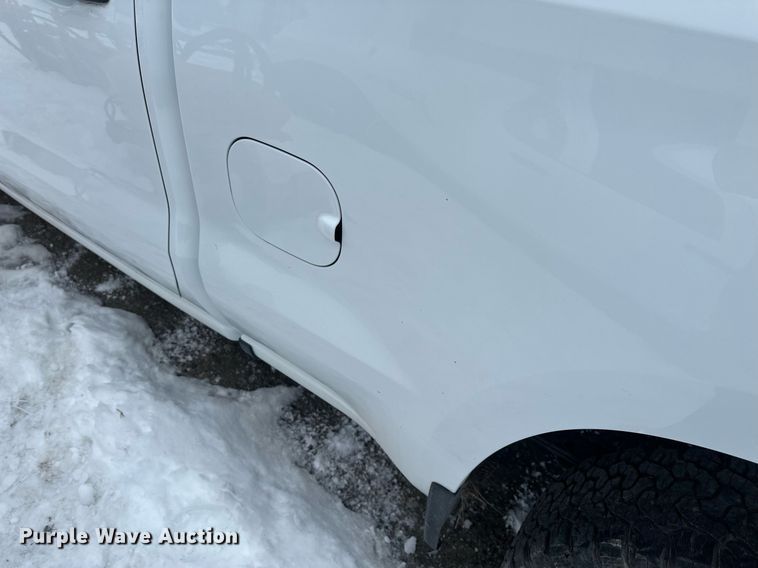 image for item ER5096 2019 Chevrolet Silverado 1500 Double Cab pickup truck