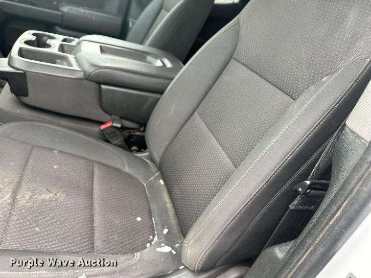 image for item ER5096 2019 Chevrolet Silverado 1500 Double Cab pickup truck