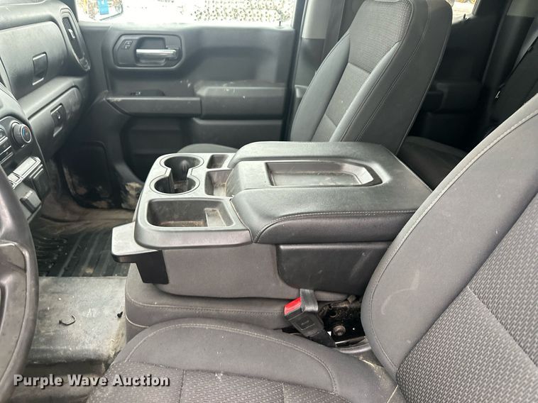 image for item ER5096 2019 Chevrolet Silverado 1500 Double Cab pickup truck