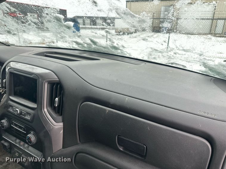 image for item ER5096 2019 Chevrolet Silverado 1500 Double Cab pickup truck