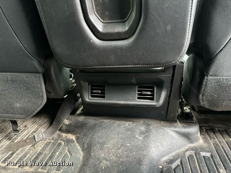 image for item ER5096 2019 Chevrolet Silverado 1500 Double Cab pickup truck